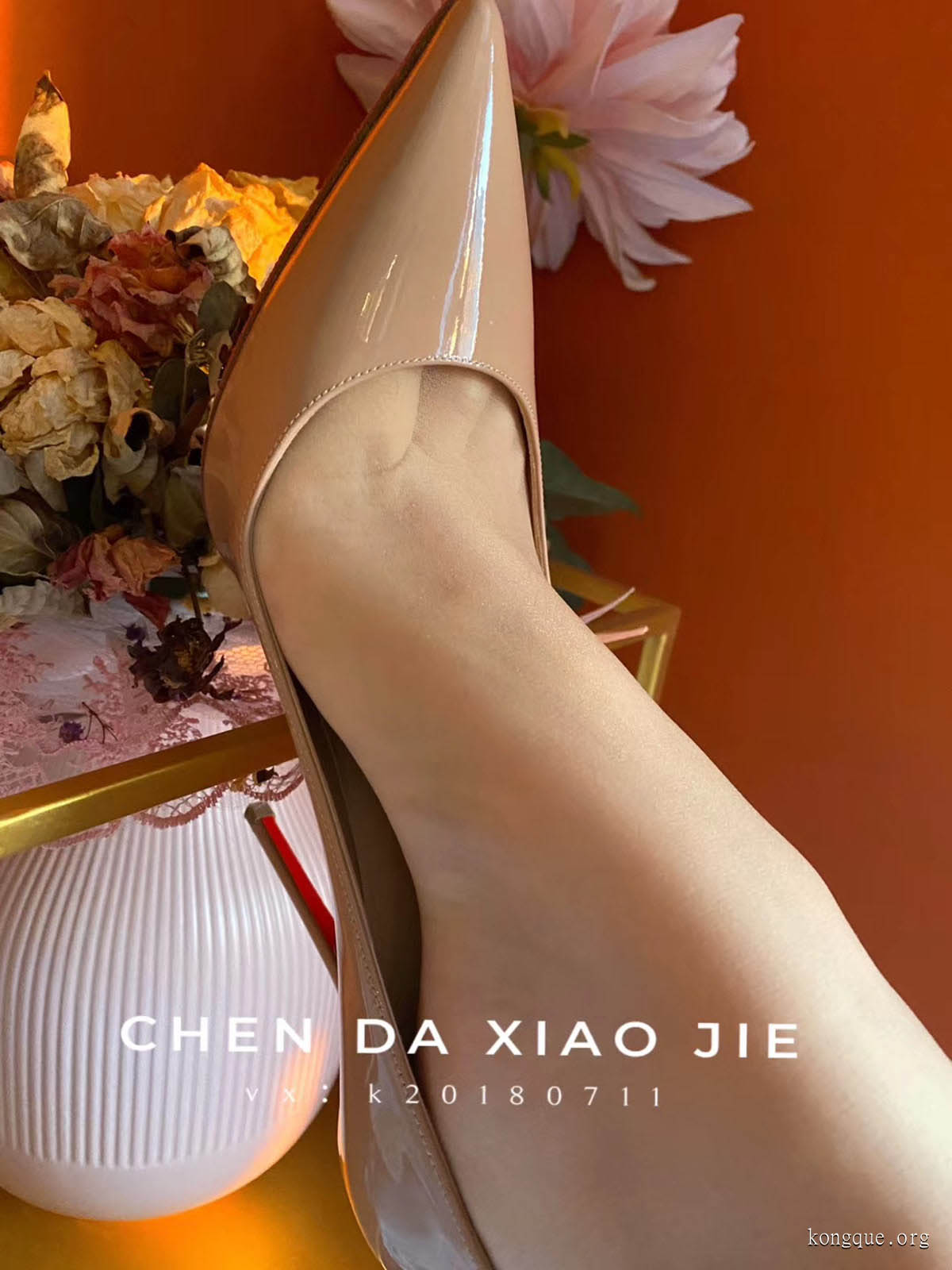 图片[4]-宸大小姐 – 微信朋友圈及专场图片&视频-美女海