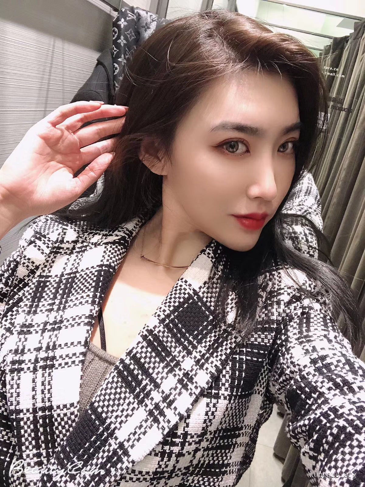图片[9]-林子琳喵 – 微信朋友圈系列图片&视频-美女海