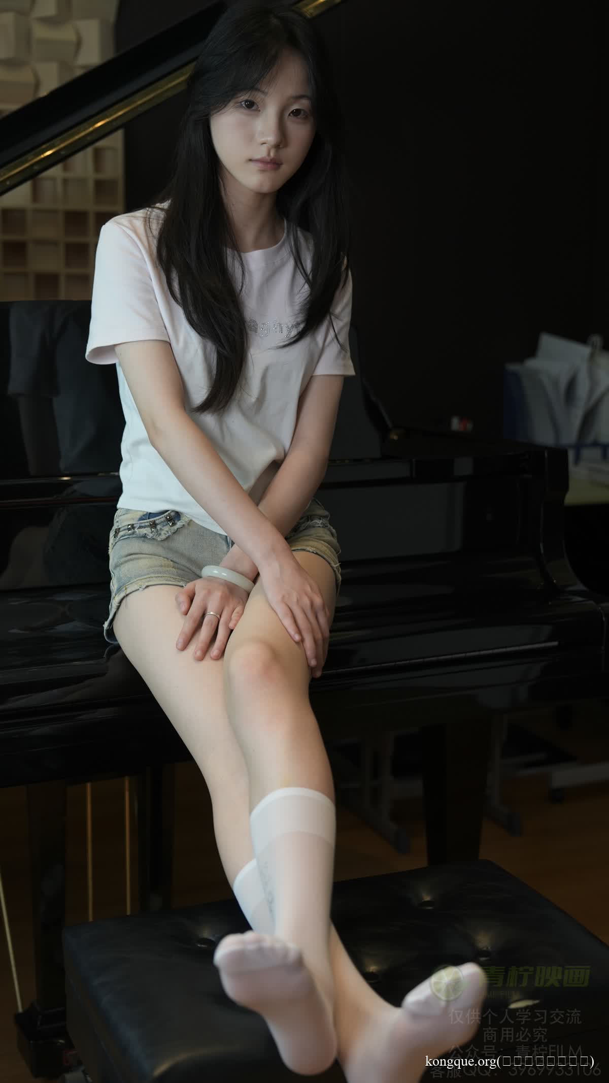 图片[15]-青柠映画 – 少女美足美图视频7期[40G-2025.11新发]-美女海