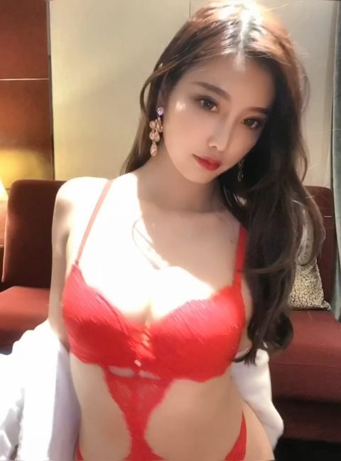 秀人超人气女神-杨晨晨露脸脱内衣半裸诱惑 浴室脱内衣[无水印1V-346M]-孔雀海|珍藏合集