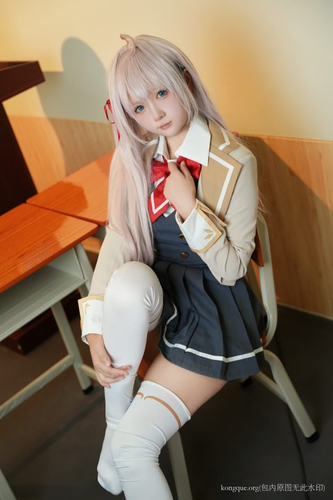 喜欢爱理吗 - 全套14期[3.3G-2025.11]-孔雀海|珍藏合集